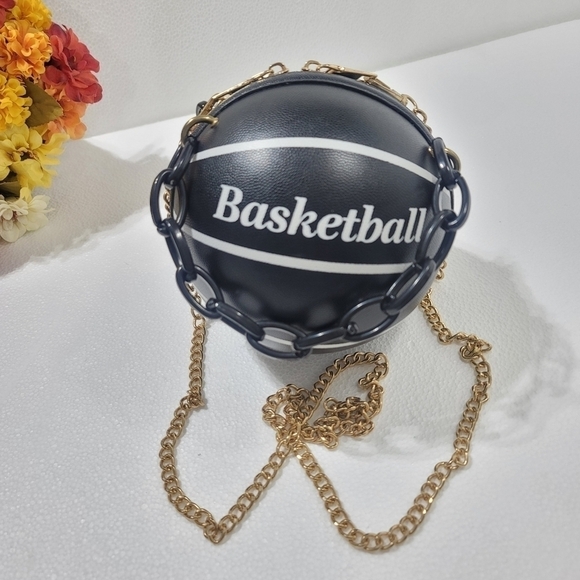 BASKETBALL CROSSBODY PURSE - Picture 3 of 7
